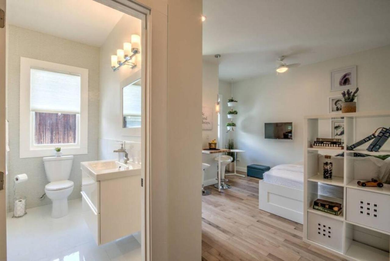 Appartamento Miraculously Modern In A Vintage Shell Midtown Memphis Esterno foto